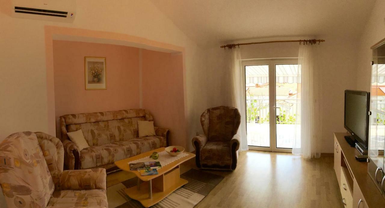 Just Relax - Vodice Apartman Kültér fotó